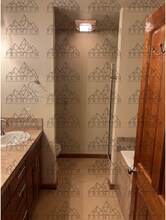 1105 Wilson St in Hood River, OR - Building Photo - Building Photo