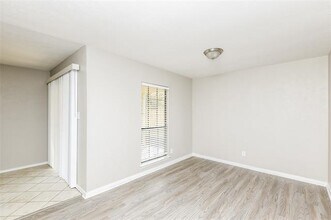 628 Nora Ln in Desoto, TX - Building Photo - Building Photo