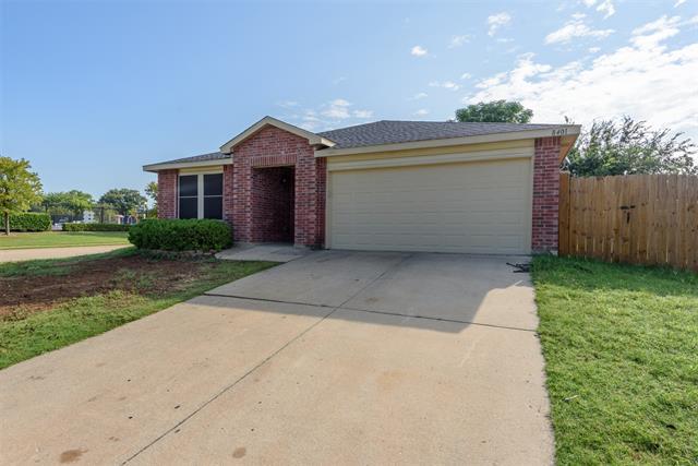 8401 Seven Oaks Ln in Denton, TX - Building Photo - Building Photo