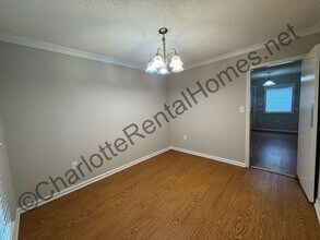 7310 Lea Wood Ln in Charlotte, NC - Building Photo - Building Photo