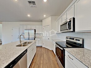 5920 W Columbine Dr in Glendale, AZ - Building Photo - Building Photo