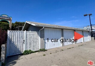 4419 W Rosecrans Ave in Hawthorne, CA - Building Photo - Building Photo