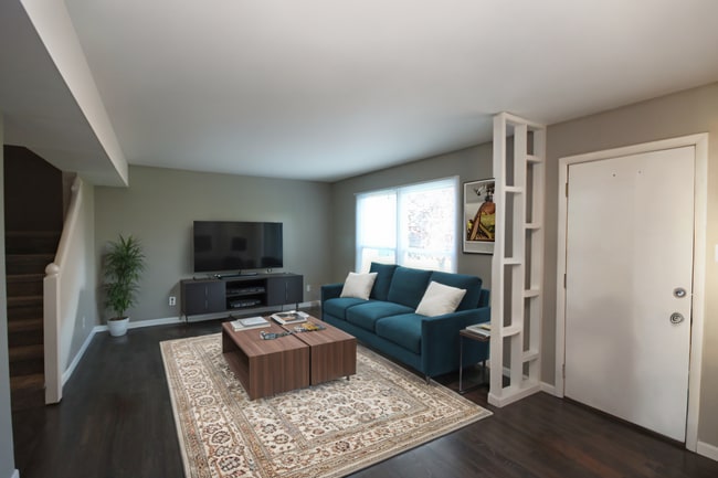 631 Riverwood Ct in Great Falls, MT - Foto de edificio - Building Photo