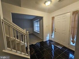 1608 Beacon Hill Dr in Gloucester Township, NJ - Building Photo