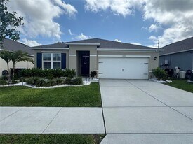 3593 Yarian Dr in Haines City, FL - Building Photo