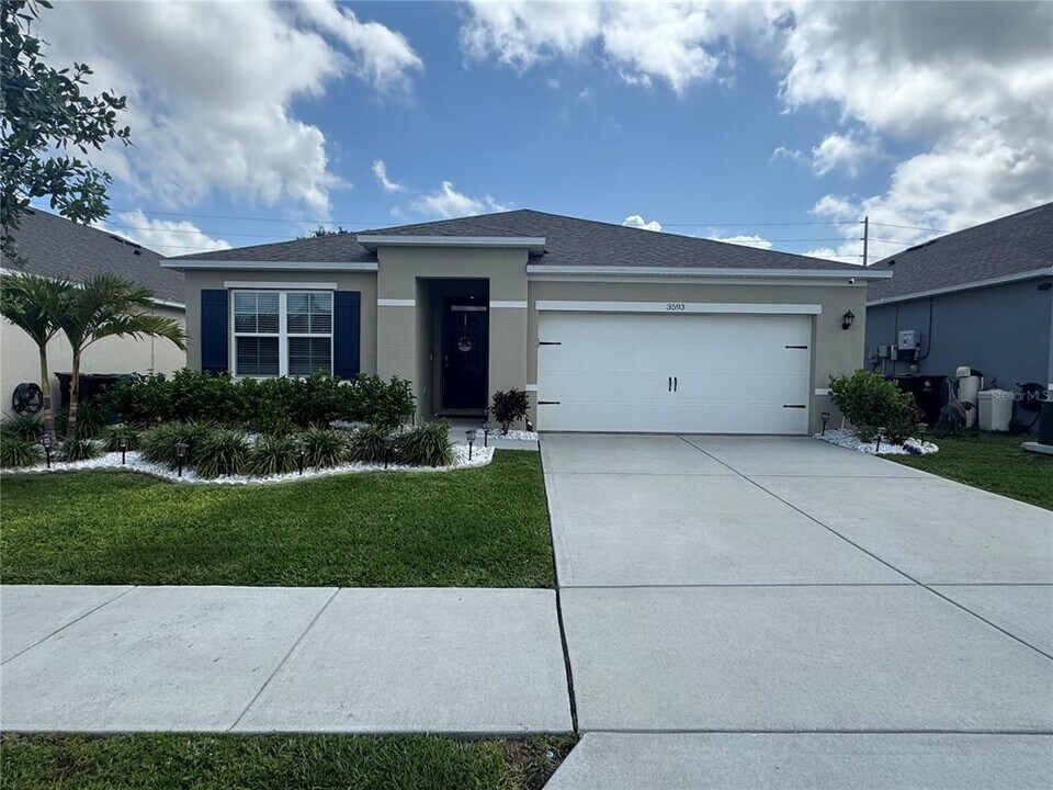 3593 Yarian Dr in Haines City, FL - Building Photo