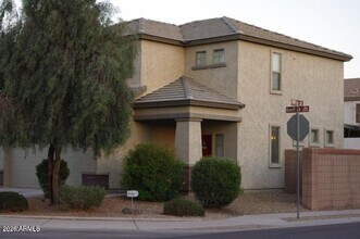 17537 W Banff Ln in Surprise, AZ - Building Photo - Building Photo