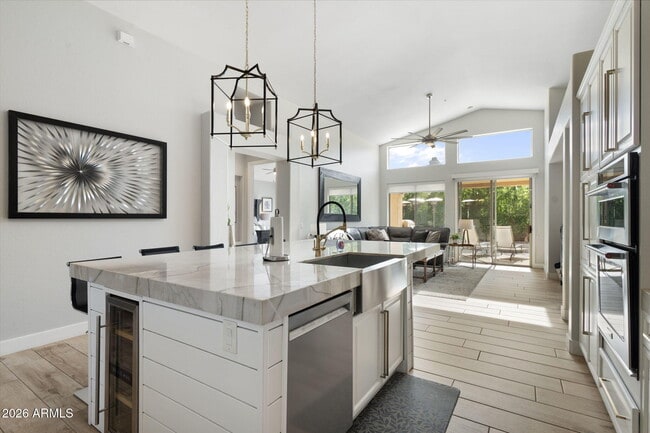 10263 E Acacia Dr in Scottsdale, AZ - Building Photo - Building Photo