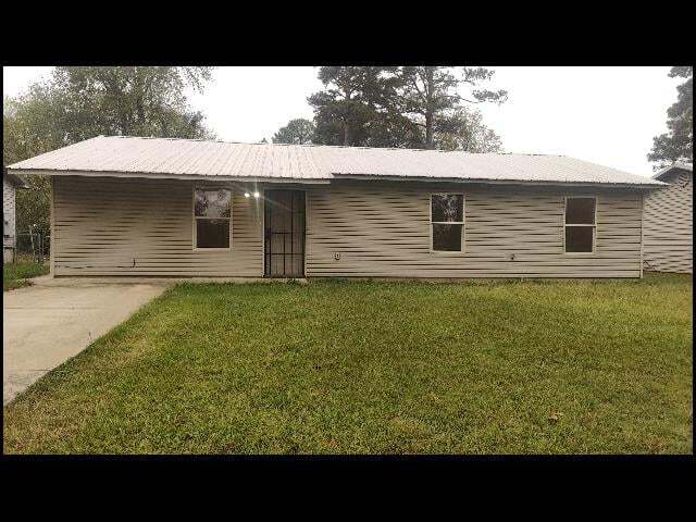 property at 13512 Marietta Dr