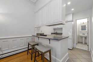 226 Marlborough St, Unit 4 Apartamentos