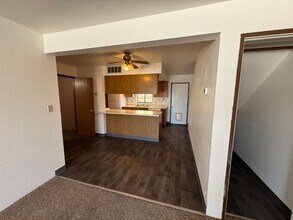 545-551 Timothy Way in Fallon, NV - Building Photo - Building Photo