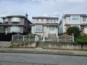 265 61st Av E in Vancouver, BC - Building Photo - Building Photo