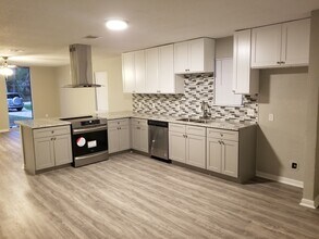 1413 Sweetgum St in Conroe, TX - Building Photo - Building Photo