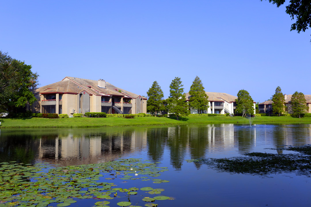 Itopia Condos in St. Petersburg, FL - Building Photo