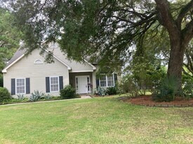 339 Mt Royall Dr in Mount Pleasant, SC - Building Photo