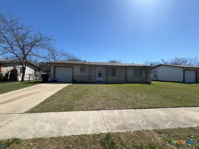 property at 1208 Ridgemont Dr