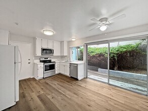 6474 Lipmann St in San Diego, CA - Building Photo - Building Photo