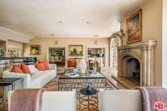 10820 Ambazac Way in Los Angeles, CA - Building Photo - Building Photo