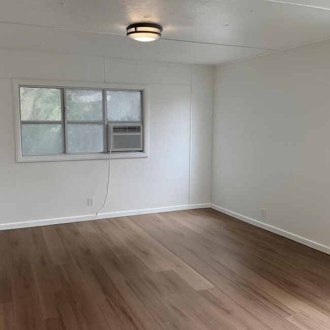 1510 E 151st Ave in Lutz, FL - Building Photo - Building Photo