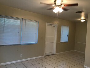 706 W Branch St in Lantana, FL - Building Photo - Building Photo