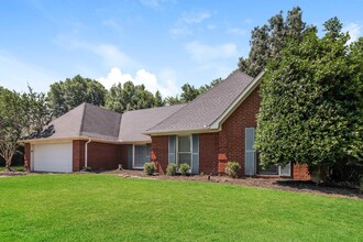 8859 Raspberry Ln in Memphis, TN - Building Photo - Building Photo