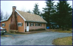 460 Sterling Rd in Tobyhanna, PA - Building Photo