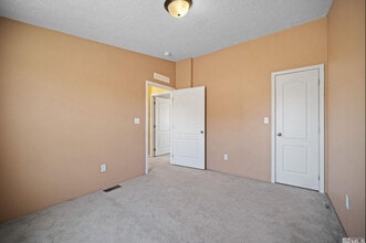 5185 Buffalo Dr in Silver Springs, NV - Building Photo - Building Photo