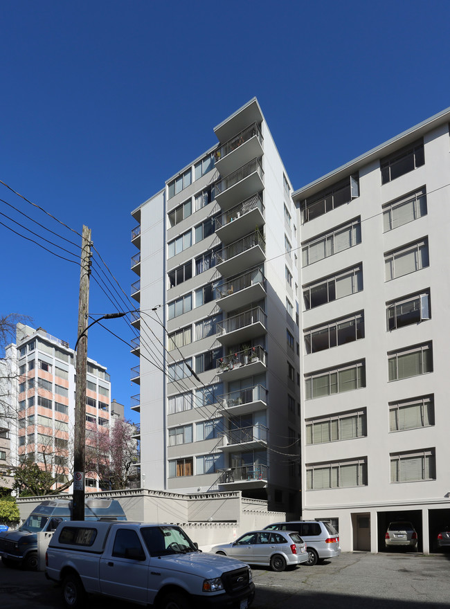 The Park Bay in Vancouver, BC - Building Photo - Building Photo