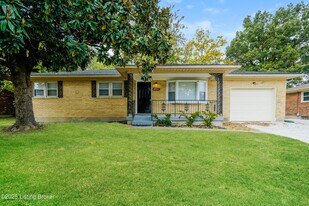 4408 Tara Gale Ct in Louisville, KY - Building Photo