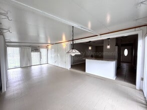 563 Fort Smith Blvd in Deltona, FL - Building Photo - Building Photo