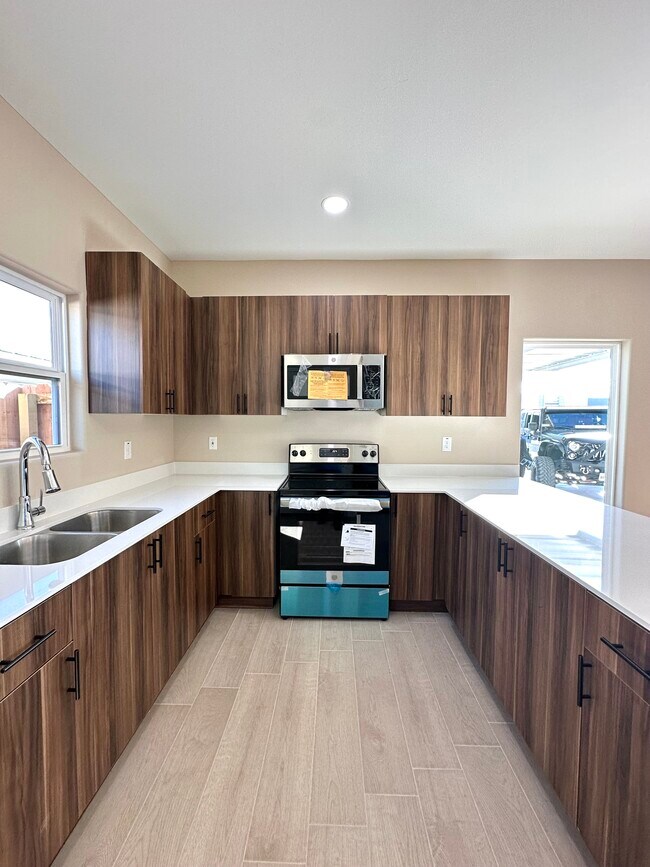 2918 W Driftwood St, Unit 1 in Edinburg, TX - Foto de edificio - Building Photo