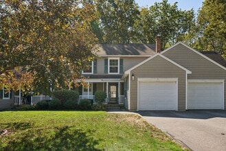 7 Dunnhill Dr in Kennebunk, ME - Building Photo - Building Photo