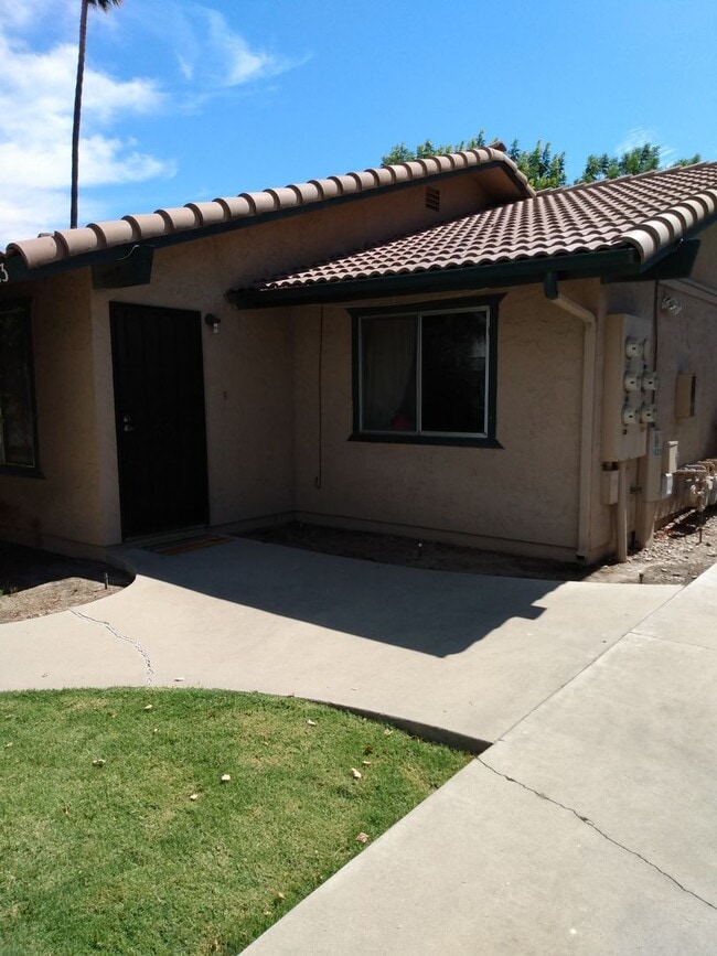 property at 1623 N Brown St