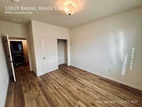 10819 Barrel Horse Ln in Reno, NV - Building Photo - Building Photo