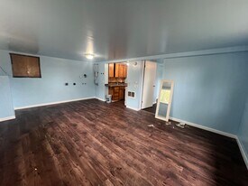 1203 Roosevelt Blvd in Bremerton, WA - Building Photo