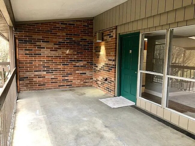 422 Berlin Dr in Knoxville, TN - Building Photo - Building Photo
