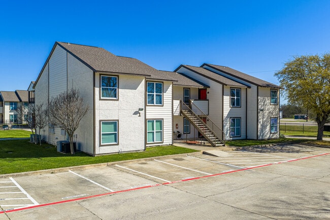The Boulders at Bois D'Arc Creek
