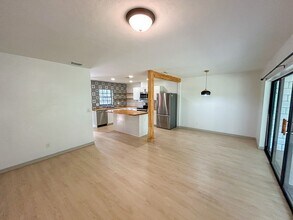 1058 SW 6th Dr in Gainesville, FL - Building Photo - Building Photo