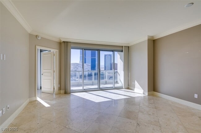 222 Karen Ave in Las Vegas, NV - Building Photo - Building Photo