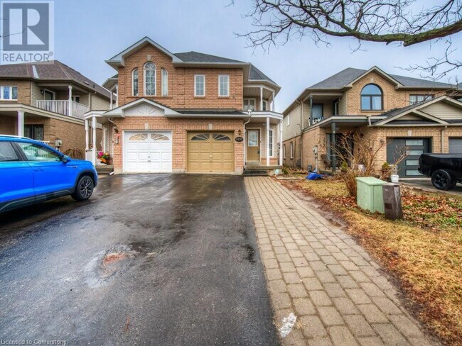 5134 Des Jardines Dr in Burlington, ON - Building Photo - Building Photo