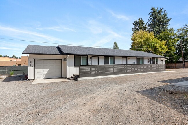 1212-1214 E Boyd Ave in Coeur d'Alene, ID - Building Photo - Building Photo