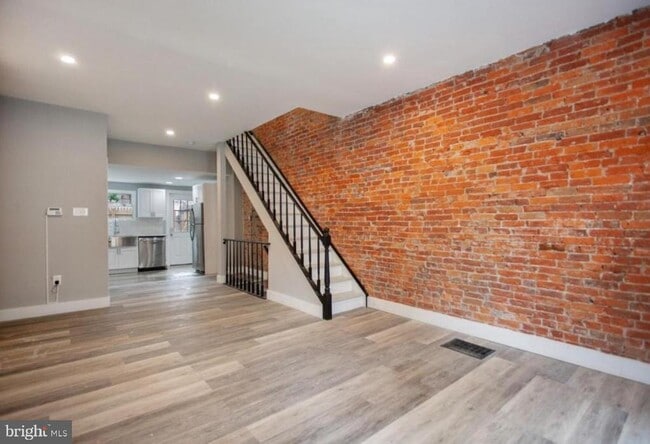 1272 S Dover St in Philadelphia, PA - Building Photo - Building Photo