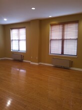 111 Mulberry St, Unit 5O in Newark, NJ - Foto de edificio - Building Photo