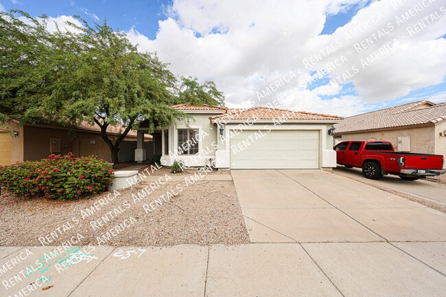 9202 W MacKenzie Dr in Phoenix, AZ - Building Photo - Building Photo