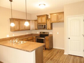 101 Capps St-Unit -A in Rio Vista, TX - Building Photo - Building Photo