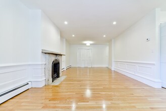 161 Warren Ave, Unit A in Boston, MA - Building Photo - Building Photo