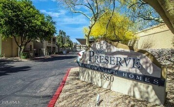 1880 E Morten Ave in Phoenix, AZ - Building Photo - Building Photo