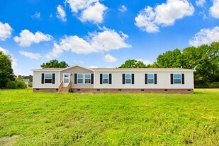 4877 Wayne Memorial Dr in Goldsboro, NC - Building Photo