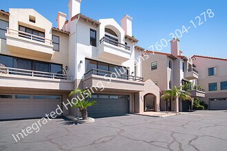 567 Hygeia Ave in Encinitas, CA - Building Photo - Building Photo