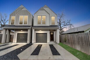 221 Cockerel St in Houston, TX - Building Photo